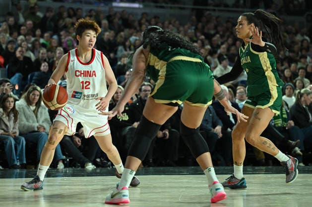 BASKETBALL WOMEN AUSTRALIA CHINA, Yujie Chen of China (left) in action during the women™s international basketball match between the Australian Opals and China at John Cain Arena in Melbourne, Tuesday, July 7, 2026. ( NO ARCHIVING, EDITORIAL USE ONLY MELBOURNE VICTORIA AUSTRALIA  Copyright: xJAMESxROSSx 20260707116851150783