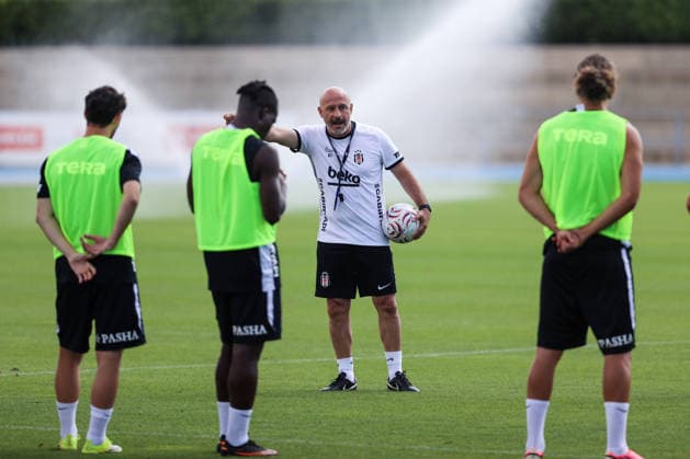 Besiktas pre-season camp in Slovakia SAMORIN, SLOVAKIA - JULY 07: Football players of Besiktas are seen during a pre-season training session under the management of head coach Vincenzo Italiano at the Slovakia Olympic Training Center in Samorin, Slovakia on July 07, 2026. Muhammed Ali Yigit Anadolu Samorin Slovakia. Editorial use only. Please get in touch for any other usage.  Copyright: x2026xAnadoluxMuhammedxAlixYigitx