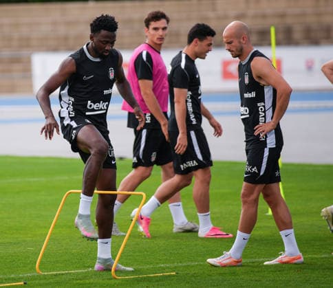 Besiktas pre-season camp in Slovakia SAMORIN, SLOVAKIA - JULY 07: Vaclav Cerny and Wilfred Ndidi of Besiktas takes part a pre-season training session under the management of head coach Vincenzo Italiano at the Slovakia Olympic Training Center in Samorin, Slovakia on July 07, 2026. Muhammed Ali Yigit Anadolu Samorin Slovakia. Editorial use only. Please get in touch for any other usage.  Copyright: x2026xAnadoluxMuhammedxAlixYigitx