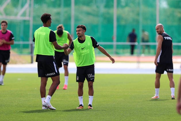 Besiktas pre-season camp in Slovakia SAMORIN, SLOVAKIA - JULY 07: Ilhan Fakili and Felix Uduokhai of Besiktas takes part a pre-season training session under the management of head coach Vincenzo Italiano at the Slovakia Olympic Training Center in Samorin, Slovakia on July 07, 2026. Muhammed Ali Yigit Anadolu Samorin Slovakia. Editorial use only. Please get in touch for any other usage.  Copyright: x2026xAnadoluxMuhammedxAlixYigitx