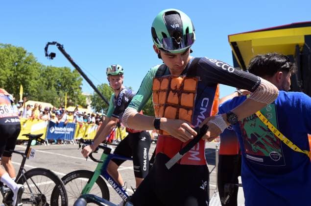 French Paul Seixas of Decathlon CMA CGM Team pictured at the start of stage 4 of the 2026 Tour de France cycling race, a stage of 181,9km from Carcassonne to Foix, on Tuesday 07 July 2026. The 113th edition of the Tour de France starts on Saturday 4 July in Barcelona, Spain, and will finish in Paris, France on the 26th of July. DAVIDxPINTENS  x180597065x
