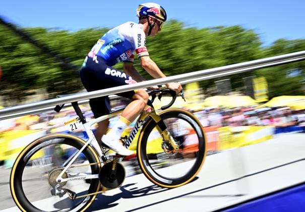 Belgian Remco Evenepoel of Red Bull-BORA-hansgrohe pictured at the start of stage 4 of the 2026 Tour de France cycling race, a stage of 181,9km from Carcassonne to Foix, on Tuesday 07 July 2026. The 113th edition of the Tour de France starts on Saturday 4 July in Barcelona, Spain, and will finish in Paris, France on the 26th of July. JASPERxJACOBS  x180603529x