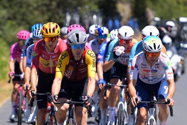 The pack of riders pictured in action during stage 4 of the 2026 Tour de France cycling race, a stage of 181,9km from Carcassonne to Foix, on Tuesday 07 July 2026. The 113th edition of the Tour de France starts on Saturday 4 July in Barcelona, Spain, and will finish in Paris, France on the 26th of July. DAVIDxPINTENS  x180615656x