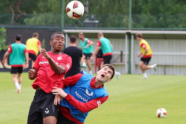 07.07.2026, xrekx, Fussball 2.Bundesliga, 1.FC Kaiserslautern - Training v.l. David Schramm (1.FC Kaiserslautern) Jacob Rasmussen (1.FC Kaiserslautern) Zweikampf, Aktion, action, battle for the ball (DFL DFB REGULATIONS PROHIBIT ANY USE OF PHOTOGRAPHS as IMAGE SEQUENCES and or QUASI-VIDEO) Kaiserslautern *** July 7, 2026, xrekx, Soccer 2. Bundesliga, 1. FC Kaiserslautern Training: from left, David Schramm (1. FC Kaiserslautern), Jacob Rasmussen (1. FC Kaiserslautern), tackle, Action, battle for the ball DFL DFB REGULATIONS PROHIBIT ANY USE OF PHOTOGRAPHS as IMAGE SEQUENCES and or QUASI-VIDEO Kaiserslautern