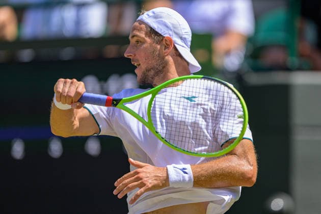Day Nine: The Championships - Wimbledon 2026 LONDON, ENGLAND JULY 07 - Jan-Lennard Struff of Germany during Gentlemen s Quarter Final against Jannik Sinner of Italy at The Wimbledon Lawn Tennis Championship at Wimbledon on July 07, 2026 in London, England. (Photo by Keeran Marquis)  Copyright: xKeeranxMarquis Fotoarena SPPx Sportspressphoto_SPR186720