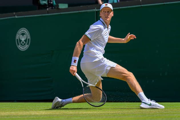 Day Nine: The Championships - Wimbledon 2026 LONDON, ENGLAND JULY 07 - Jannik Sinner of Italy during Gentlemen s Quarter Final against Jan-Lennard Struff of Germany at The Wimbledon Lawn Tennis Championship at Wimbledon on July 07, 2026 in London, England. (Photo by Keeran Marquis)  Copyright: xKeeranxMarquis Fotoarena SPPx Sportspressphoto_SPR186728