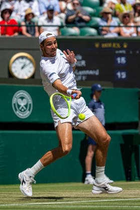 Tennis - Wimbledon Championship 2026 - Day 9 LONDON, ENGLAND - Tuesday, July 7, 2026: Jan-Lennard Struff (GER) during the Gentlemen s Singles Quarter-Final match on Day Nine of The Championships Wimbledon 2026 at the All England Lawn Tennis and Croquet Club. (Photo by Kirsten Holst Propaganda) LONDON All England Lawn Tennis and Croq GREATER LONDON ENGLAND  Copyright: xKirstenxHolstx 2026-07-07-002-Wimbledon_Day_9