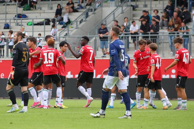 07.07.2026, xtgx, Fussball Testspiel, Hannover 96 - 1. FC Phönix Lübeck emspor, v.l. Hayate Matsuda (Hannover, 27) Jubel, Torjubel, jubelt ueber das Tor, celebrate the goal, celebration (DFL DFB REGULATIONS PROHIBIT ANY USE OF PHOTOGRAPHS as IMAGE SEQUENCES and or QUASI-VIDEO) Hannover *** July 7, 2026, xtgx, soccer friendly, Hannover 96 vs. 1. FC Phönix Lübeck emspor, from left: Hayate Matsuda (Hannover), 27, cheering, Goal celebration, celebrating the goal, DFL and DFB regulations prohibit any use of photographs as image sequences and or quasi-video Hannover