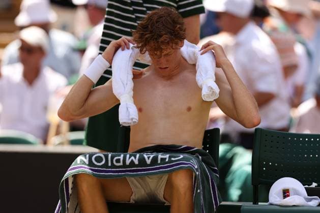 Jannik Sinner during his quarter-final match Wimbledon Tennis Championships, Day 9, The All England Lawn Tennis and Croquet Club, London, UK - 07 Jul 2026London The All England Lawn Tennis and United Kingdom  Copyright: xEllaxLing Shutterstockx 16978028m