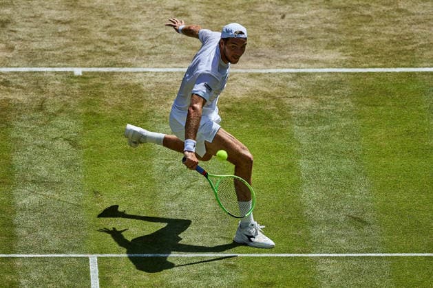 July 7, 2026, London, London, Great Britain: Jan-Lennard Struff of Germany returns with backhand during The Championships Wimbledon , 7.7.2026 in London (All England Lawn Tennis and Croquet Club), Great Britain Tennis 2026: Grand Slam: The Championships Wimbledon: 9th Day: QF: .SINNER Vs STRUFF  - ZUMAs343 20260707_zsp_s343_084 Copyright: xMathiasxSchulzx