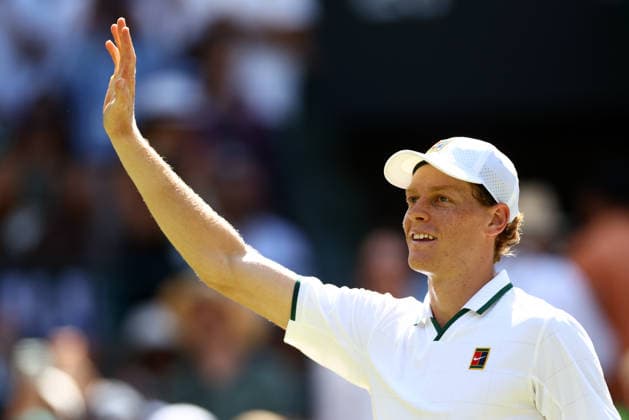 Jannik Sinner celebrates victory in his quarter-final match Wimbledon Tennis Championships, Day 9, The All England Lawn Tennis and Croquet Club, London, UK - 07 Jul 2026London The All England Lawn Tennis and United Kingdom  Copyright: xJamesxMarsh Shutterstockx 16978027az