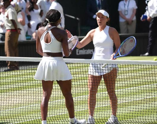 Tennis - 2026 Wimbledon Championships - Day Eight (Week Two) - All England Lawn Tennis & Croquet Club, London - Tuesday 7th July 2026 Center Court : Womens Singles : Jessica Pegula (USA) v Coco Gauff (USA) Coco Gauff (USA) at the net after winning match point COLORSPORT ANDREW COWIE 