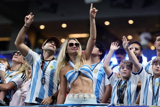 FIFA World Cup, WM, Weltmeisterschaft, Fussball 2026 - Round of 16 - Argentina vs Egypt Supporters of Argentina pose for a photo ahead of the FIFA World Cup 2026 Round of 16 match Argentina against Egypt, in Atlanta, USA, 07 July 2026. ATLANTA United States  Copyright: xRONALDxWITTEKx