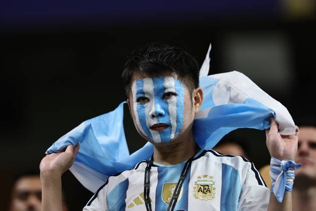 FIFA World Cup, WM, Weltmeisterschaft, Fussball 2026 - Round of 16 - Argentina vs Egypt A supporter of Argentina poses for a photo ahead of the FIFA World Cup 2026 Round of 16 match Argentina against Egypt, in Atlanta, USA, 07 July 2026. ATLANTA United States  Copyright: xRONALDxWITTEKx