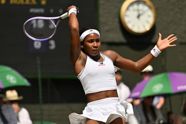 Wimbledon Tennis Championships 2026 - Day 9 LONDON, UNITED KINGDOM - JULY 07: Coco Gauff of the United States plays in the Ladies singles quarter-finals round match against Jessica Pegula of the United States during day 9 of The Wimbledon Tennis Championships at All England Lawn Tennis and Croquet Club on July 07, 2026 in London, United Kingdom. Ray Tang Anadolu London United Kingdom. Editorial use only. Please get in touch for any other usage.  Copyright: x2026xAnadoluxRayxTangx