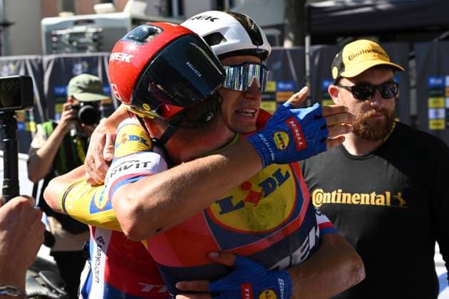 Tour de France 2026 Stage 4 FOIX, FRANCE - JULY 07 : Pedersen Mads (DEN) of Lidl - Trek celebrates the victory with Simmons Quinn (USA) of Lidl - Trek during stage 4 of the 113rd edition of Tour de France an UCI World Tour 2.UWT cycling road race stage for Men Elite of 182 km with start in Carcassonne and finish in Foix on July 7, 2026 in Foix, France, 07 07 2026 Foix France  Copyright: xSzymonxGruchalskix