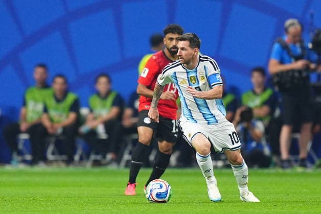 Argentina v Egypt - FIFA World Cup, WM, Weltmeisterschaft, Fussball 2026 - Round of 16 ATLANTA, USA - JULY 07: Lionel Messi (10) of Argentina in action during the 2026 FIFA World Cup Round of 16 match between Argentina and Egypt at Mercedes-Benz Stadium (Atlanta Stadium) in Atlanta, Georgia, United States on July 07, 2026. Evrim Aydin Anadolu Georgia United States. Editorial use only. Please get in touch for any other usage.  Copyright: x2026xAnadoluxEvrimxAydinx