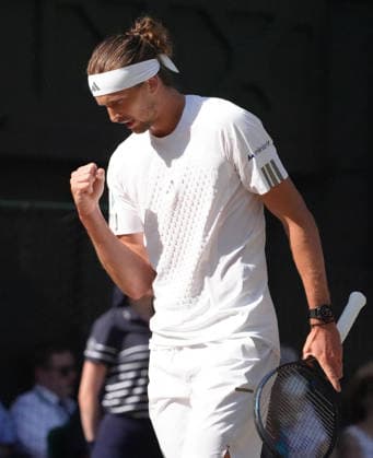Tennis - 2026 Wimbledon Championships - Day Eight (Week Two) - All England Lawn Tennis & Croquet Club, London - Tuesday 7th July 2026 Center Court : Mens Singles : JJiri Lehecka (CZE) v Alexander Zverev (GER) Alexander Zverev (GER) COLORSPORT ANDREW COWIE 