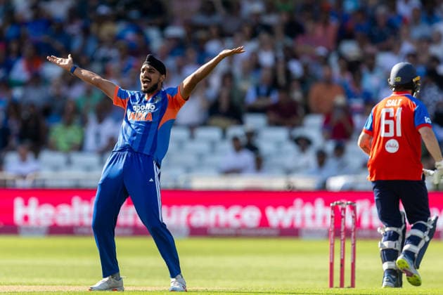 England v India, International T20, 3rd Vitality iT20 India Bowler Arshdeep Singh appeals LBW against England Batter Phil Salt during the 3rd Vitality IT20 match between England and India at Trent Bridge, Nottingham, UK on 7 July 2026. Nottingham Trent Bridge Nottinghamshire UK Editorial use only , Copyright: xManjitxNarotrax PSI-24486-0002