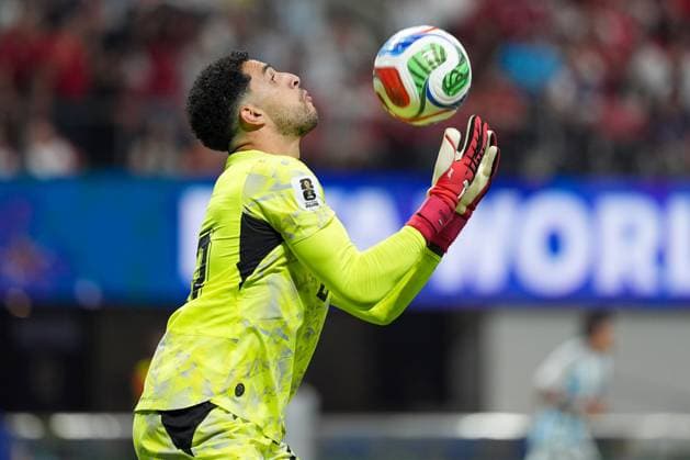 Mostafa Shoubir of Egypt Argentina v Egypt, 2026 FIFA World Cup, WM, Weltmeisterschaft, Fussball Group of 16, Football, Atlanta Stadium, Atlanta, Georgia, USA - 07 Jul 2026Atlanta Mercedes-Benz Stadium Georgia (GA) United States of America  Copyright: xIsmaelxAdnan Shutterstockx 16981208bf