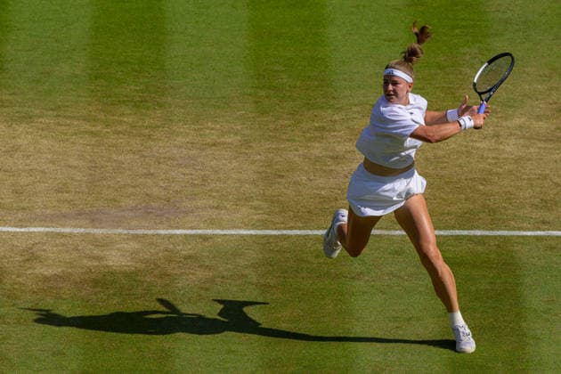 Day Nine: The Championships - Wimbledon 2026 LONDON, ENGLAND JULY 07 - Karolina Muchova of Czech Republic during Ladies Quarter Finals against Naomi Osaka of Japan at The Wimbledon Lawn Tennis Championship at Wimbledon on July 07, 2026 in London, England. (Photo by Keeran Marquis)  Copyright: xKeeranxMarquis Fotoarena SPPx Sportspressphoto_SPR186778