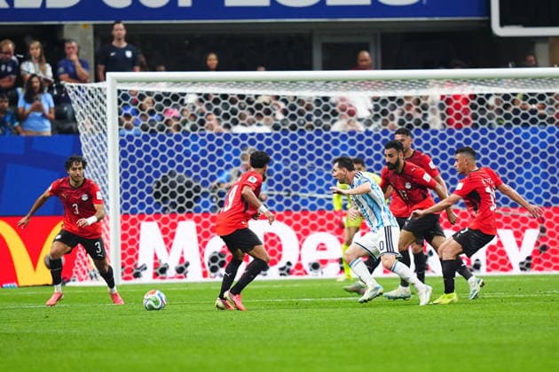 Argentina v Egypt - FIFA World Cup, WM, Weltmeisterschaft, Fussball 2026 - Round of 16 ATLANTA, USA - JULY 07: Lionel Messi (3rd R) of Argentina in action during the 2026 FIFA World Cup Round of 16 match between Argentina and Egypt at Mercedes-Benz Stadium (Atlanta Stadium) in Atlanta, Georgia, United States on July 07, 2026. Evrim Aydin Anadolu Georgia United States. Editorial use only. Please get in touch for any other usage.  Copyright: x2026xAnadoluxEvrimxAydinx