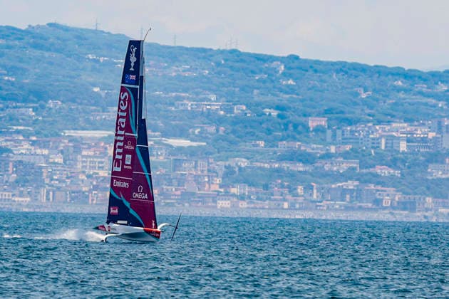 Emirates Team New Zealand and Prada Luna Rossa Test AC40s in Naples The two AC40 yachts of Emirates Team New Zealand and Prada Luna Rossa took part in a test sailing session in the Gulf of Naples ahead of the America™s Cup qualifiers scheduled for September. The training session allowed both crews to fine-tune their boats and sailing strategies while offering spectators a preview of the high-performance foiling yachts that will compete in one of the world s most prestigious sailing events. _BPH9730 Copyright: xAntonioxBalascox