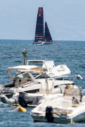 Emirates Team New Zealand and Prada Luna Rossa Test AC40s in Naples The two AC40 yachts of Emirates Team New Zealand and Prada Luna Rossa took part in a test sailing session in the Gulf of Naples ahead of the America™s Cup qualifiers scheduled for September. The training session allowed both crews to fine-tune their boats and sailing strategies while offering spectators a preview of the high-performance foiling yachts that will compete in one of the world s most prestigious sailing events. _BPH9954 Copyright: xAntonioxBalascox