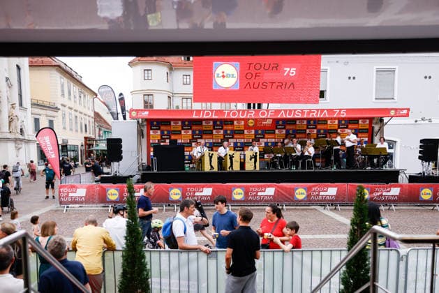 CYCLING - Oesterreich Rundfahrt 2026 GRAZ,AUSTRIA,07.JUL.26 - CYCLING - Tour of Austria, team presentation. Image shows an overview with the stage.  GEPAxpictures xJamesxDoak