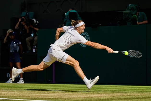 July 7, 2026, London, London, Great Britain: returns with backhand during The Championships Wimbledon , 7.7.2026 in London (All England Lawn Tennis and Croquet Club), Great Britain Tennis 2026: Grand Slam: The Championships Wimbledon: 9th Day: 4th Round: ZVEREV 6:4 7:5 3:6 7:6 LEHECHKA  - ZUMAs343 20260707_zsp_s343_090 Copyright: xMathiasxSchulzx