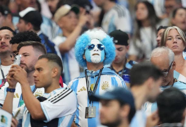 Argentina fans (Argentina) during Argentina and Egypt, Round of 16 FIFA World Cup, WM, Weltmeisterschaft, Fussball 2026, Atlanta Stadium, Atlanta, United States on July 7, 2026. Thor Wegner DeFodi Images. (Photo by DeFodi Images) - *** Argentina fans cheer on Argentina during the Argentina vs. Egypt match in the Round of 16 of the 2026 FIFA World Cup at Atlanta Stadium in Atlanta, United States, on July 7, 2026. Photo by DeFodi Images (Thor Wegner)