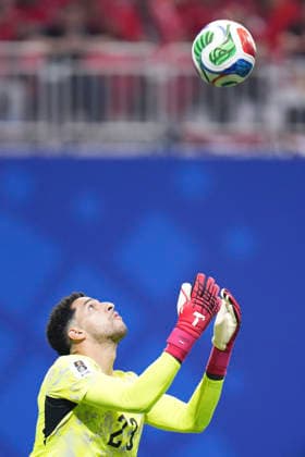 Argentina v Egypt: Round of 16 - FIFA World Cup, WM, Weltmeisterschaft, Fussball 2026 Mostafa Shoubir of Egypy controls the ball during the FIFA World Cup 2026 Round of 16 match between Argentina and Egypt at Atlanta Stadium on July 07, 2026 in Atlanta, Georgia. Atlanta GA United States  Copyright: xJosexBretonx originalFilename:bretonhernandez-argentin260707_npjQ5.jpg