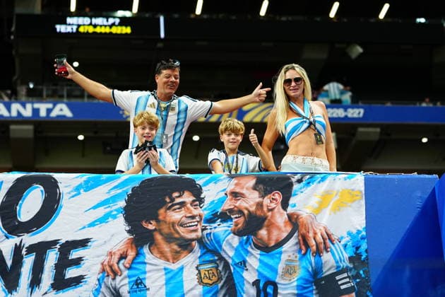 Argentina v Egypt - FIFA World Cup, WM, Weltmeisterschaft, Fussball 2026 - Round of 16 ATLANTA, USA - JULY 07: Fans gather prior the 2026 FIFA World Cup Round of 16 match between Argentina and Egypt at Mercedes-Benz Stadium (Atlanta Stadium) in Atlanta, Georgia, United States on July 07, 2026. Evrim Aydin Anadolu Georgia United States. Editorial use only. Please get in touch for any other usage.  Copyright: x2026xAnadoluxEvrimxAydinx