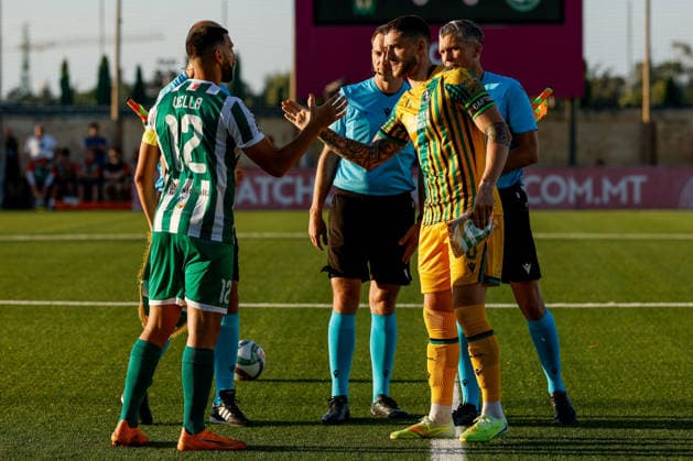 UEFA Champions League First Qualifying Round First Leg, Centenary Stadium, Attard, Malta 7 7 2026 Floriana vs Shamrock Rovers Shamrock Rovers Lee Grace and Floriana™s Dunstan Vella shake hands ahead of the match Lee Grace and Dunstan Vella shake hands ahead of the match 7 7 2026  Copyright: xDARRINxZAMMITxLUPIx __DZ1740