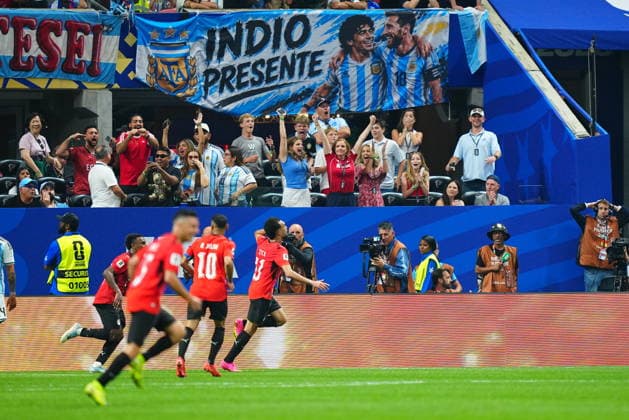 Argentina v Egypt - FIFA World Cup, WM, Weltmeisterschaft, Fussball 2026 - Round of 16 ATLANTA, USA - JULY 07: Mostafa Ziko (11) of Egypt celebrates with his teammates after scoring a goal during the 2026 FIFA World Cup Round of 16 match between Argentina and Egypt at Mercedes-Benz Stadium (Atlanta Stadium) in Atlanta, Georgia, United States on July 07, 2026. Evrim Aydin Anadolu Georgia United States. Editorial use only. Please get in touch for any other usage.  Copyright: x2026xAnadoluxEvrimxAydinx