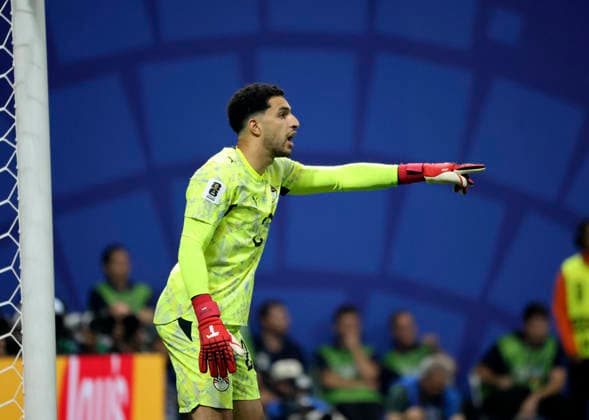 07.07.2026, Fussball Weltmeisterschaft 2026 in den USA, Achtelfinale, Argentinien - Ägypten, im Mercedes-Benz Stadium (Atlanta, GA), Torwart Mostafa Shoubeir (Ägypten) ***FIFA regulations prohibit any use of photographs as image sequences and or quasi-video. EDITORIAL USE ONLY*** *** July 7, 2026, 2026 FIFA World Cup in the U.S., Round of 16, Argentina vs. Egypt, at Mercedes-Benz Stadium in Atlanta, GA; goalkeeper Mostafa Shoubeir of Egypt ***FIFA regulations prohibit any use of photographs as image sequences and or quasi-video. EDITORIAL USE ONLY***