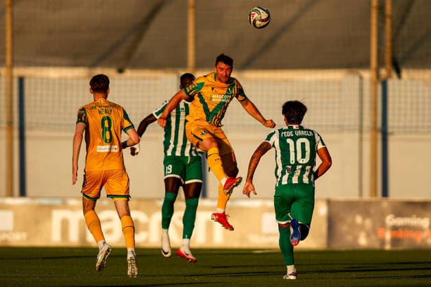 UEFA Champions League First Qualifying Round First Leg, Centenary Stadium, Attard, Malta 7 7 2026 Floriana vs Shamrock Rovers Shamrock Rovers Enda Stevens wins a header Enda Stevens wins a header 7 7 2026  Copyright: xDARRINxZAMMITxLUPIx __ZL4498