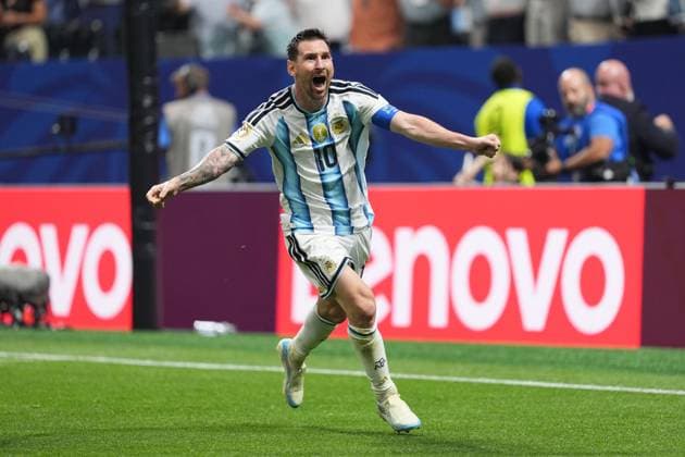 Lionel Messi of Argentina scores to make it 2-2 Argentina v Egypt, 2026 FIFA World Cup, WM, Weltmeisterschaft, Fussball Group of 16, Football, Atlanta Stadium, Atlanta, Georgia, USA - 07 Jul 2026Atlanta Mercedes-Benz Stadium Georgia (GA) United States of America  Copyright: xIsmaelxAdnan Shutterstockx 16981208cq