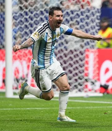 Lionel Messi of Argentina scores to make it 2-2 Argentina v Egypt, 2026 FIFA World Cup, WM, Weltmeisterschaft, Fussball Group of 16, Football, Atlanta Stadium, Atlanta, Georgia, USA - 07 Jul 2026Atlanta Mercedes-Benz Stadium Georgia (GA) United States of America  Copyright: xIsmaelxAdnan Shutterstockx 16981208de