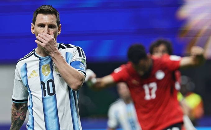 FIFA World Cup, WM, Weltmeisterschaft, Fussball 2026 - Round of 16 - Argentina vs Egypt epaselect Lionel Messi of Argentina reacts after failing to convert a penalty during the FIFA World Cup 2026 Round of 16 match Argentina against Egypt, in Atlanta, USA, 07 July 2026. ATLANTA United States  Copyright: xRONALDxWITTEKx
