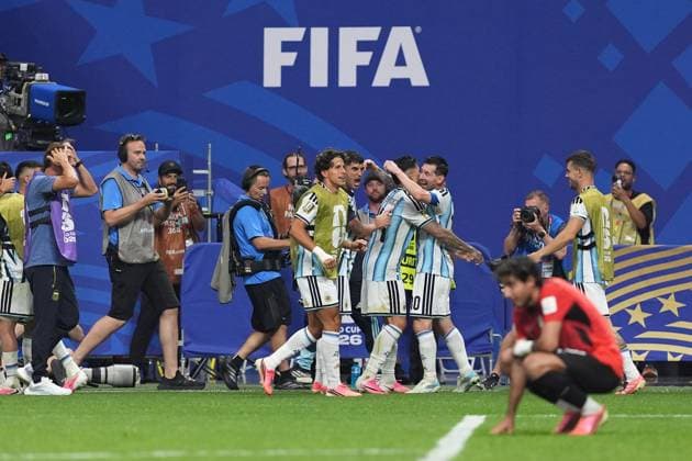 Enzo Fernandez of Argentina scores to make it 3-2 Argentina v Egypt, 2026 FIFA World Cup, WM, Weltmeisterschaft, Fussball Group of 16, Football, Atlanta Stadium, Atlanta, Georgia, USA - 07 Jul 2026Atlanta Mercedes-Benz Stadium Georgia (GA) United States of America  Copyright: xIsmaelxAdnan Shutterstockx 16981208dp