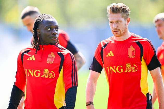 Belgian national football team - FIFA World Cup, WM, Weltmeisterschaft, Fussball 2026 - media activities 07 07 2026 RENTON, UNITED STATES OF AMERICA - JULY 07 : Doku Jeremy forward of Belgium and De Bruyne Kevin forward of Belgium pictured during a training session of the Belgian national football team during the FIFA World Cup 2026 on July 7, 2026 in Renton, United States of America, 07 07 2026 Renton United States of America  Copyright: xNicoxVereeckenx