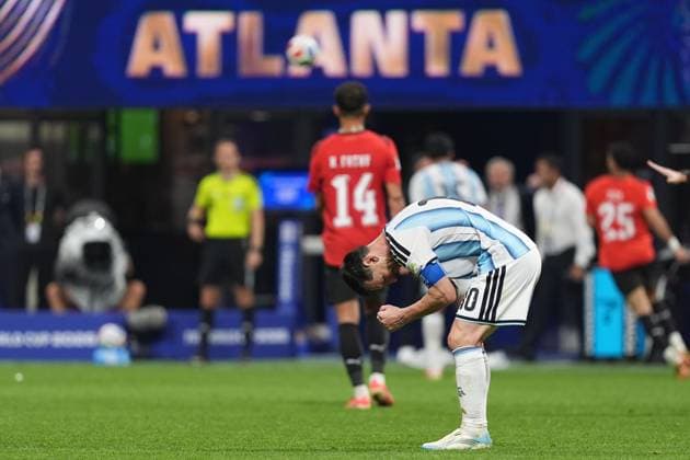 Lionel Messi of Argentina celebrates as Argentina win 3-2 Argentina v Egypt, 2026 FIFA World Cup, WM, Weltmeisterschaft, Fussball Group of 16, Football, Atlanta Stadium, Atlanta, Georgia, USA - 07 Jul 2026Atlanta Mercedes-Benz Stadium Georgia (GA) United States of America  Copyright: xIsmaelxAdnan Shutterstockx 16981208dr