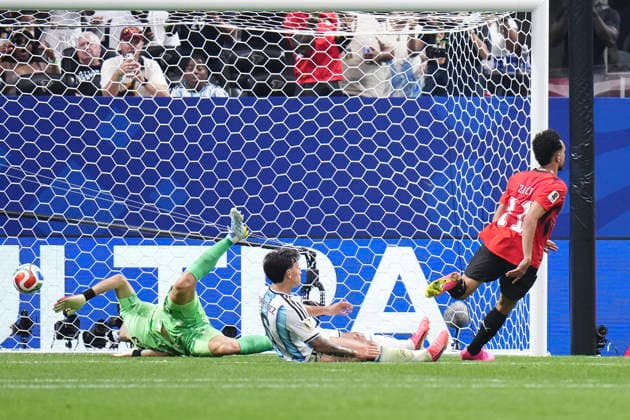 Argentina v Egypt: Round of 16 - FIFA World Cup, WM, Weltmeisterschaft, Fussball 2026 Mostafa Zico of Egypy celebrates after scoring his team s second goal during the FIFA World Cup 2026 Round of 16 match between Argentina and Egypt at Atlanta Stadium on July 07, 2026 in Atlanta, Georgia. Atlanta GA United States  Copyright: xJosexBretonx originalFilename:bretonhernandez-argentin260707_npuxa.jpg