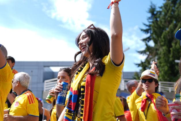 Colombia v Switzerland Round of 16 - FIFA Worl Cup 2026 A Colombian soccer fan attends the Vancouver stadium to supports her national team, Nationalteam during the FIFA World Cup, WM, Weltmeisterschaft, Fussball round of 16 match between Colombia and Switzerland. on July 7, 2026 in Vancouver, Canada. (Photo by Leonardo Ramirez Eyepix Group) Copyright: xLeonardoxRamirez xEyepixxGroupx LR07072026-06558