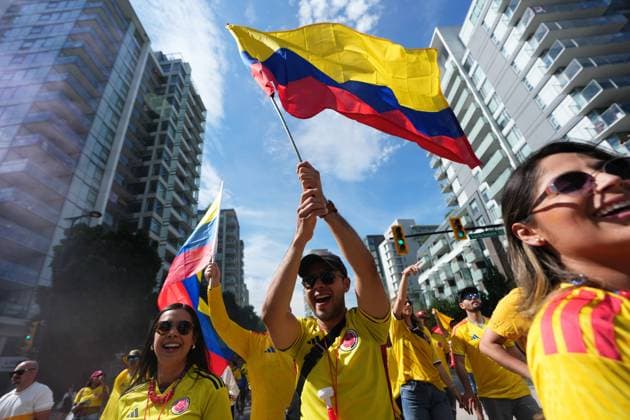 July 7, 2026, Vancouver, Bc, CANADA: Colombia fans march ahead of a World Cup Round of 16 soccer match against Switzerland, in Vancouver, on Tuesday, July 7, 2026. Canada News - July 7, 2026  - ZUMAc35_ 20260707_zaf_c35_114 Copyright: xEthanxCairnsx