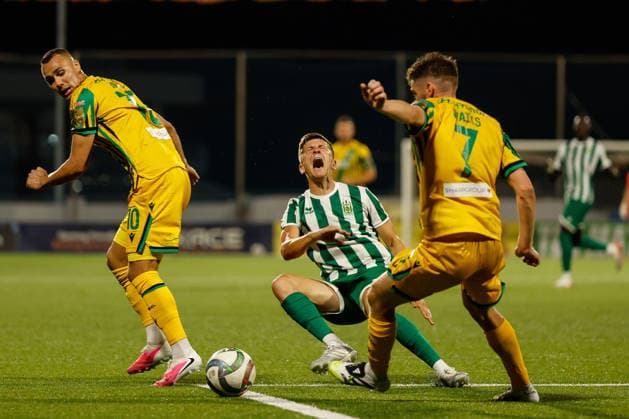 UEFA Champions League First Qualifying Round First Leg, Centenary Stadium, Attard, Malta 7 7 2026 Floriana vs Shamrock Rovers Shamrock Rovers Graham Burke and Dylan Watts in action Graham Burke and Dylan Watts in action 7 7 2026  Copyright: xDARRINxZAMMITxLUPIx __DZ2161