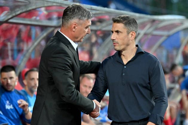 BANJA LUKA, BOSNIA AND HERZEGOVINA - JULY 07: Vinko Marinovic head coach of Borac Banja Luka (L) and Julio Velazquez head coach of Levski Sofia (R) before the UEFA Champions League QR-1 first match between Borac Banja Luka (BIH) and Levski Sofia (BUL) at Gradski Stadion Banja Lukal, Banja Luka on July 07, 2026 in Banja Luka, BIH. (Photo by Igor Kupljenik Sports Press Photo).  Copyright: xIgorxKupljenikx xSPPx Sportspressphoto_SPR186897