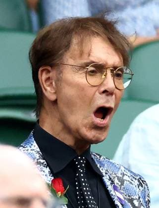 Cliff Richard watching the action on Centre Court Wimbledon Tennis Championships, Day 9, The All England Lawn Tennis and Croquet Club, London, UK - 07 Jul 2026London The All England Lawn Tennis and United Kingdom  Copyright: xJamesxMarsh Shutterstockx 16978027dg