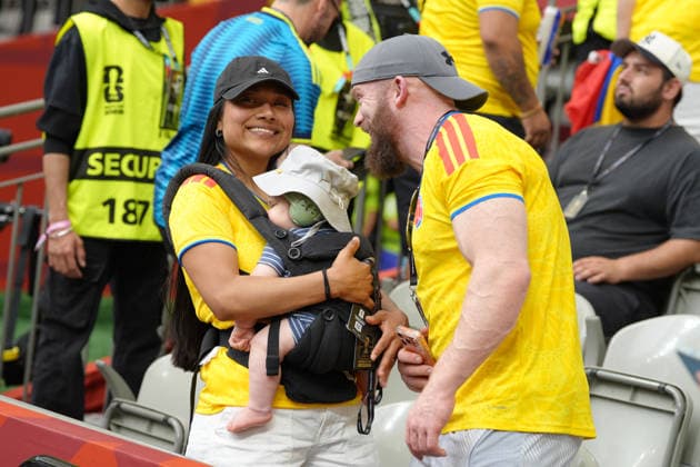 Colombian fans react before a Round of 16 match at the 2026 FIFA World Cup, WM, Weltmeisterschaft, Fussball between Switzerland and Colombia at BC Place Stadium in Vancouver, Canada, 07 July 2026. FIFA World Cup 2026 - Round of 16 - Switzerland vs Colombia !ACHTUNG: NUR REDAKTIONELLE NUTZUNG!  Copyright: xOmarxAlonsox AMDEP8449 20260707-55020830434_1